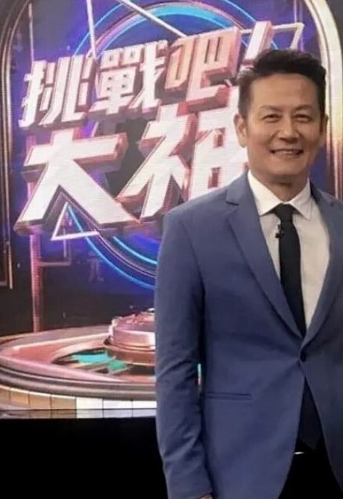 文轩探花约了个绿色头发少妇酒店啪啪苗条身材翘起屁股后入抽插猛操 - 凹凹AV